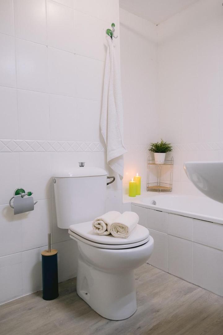 Piso Compartido Delyrent, Renfe Hotel Jaen Ngoại thất bức ảnh