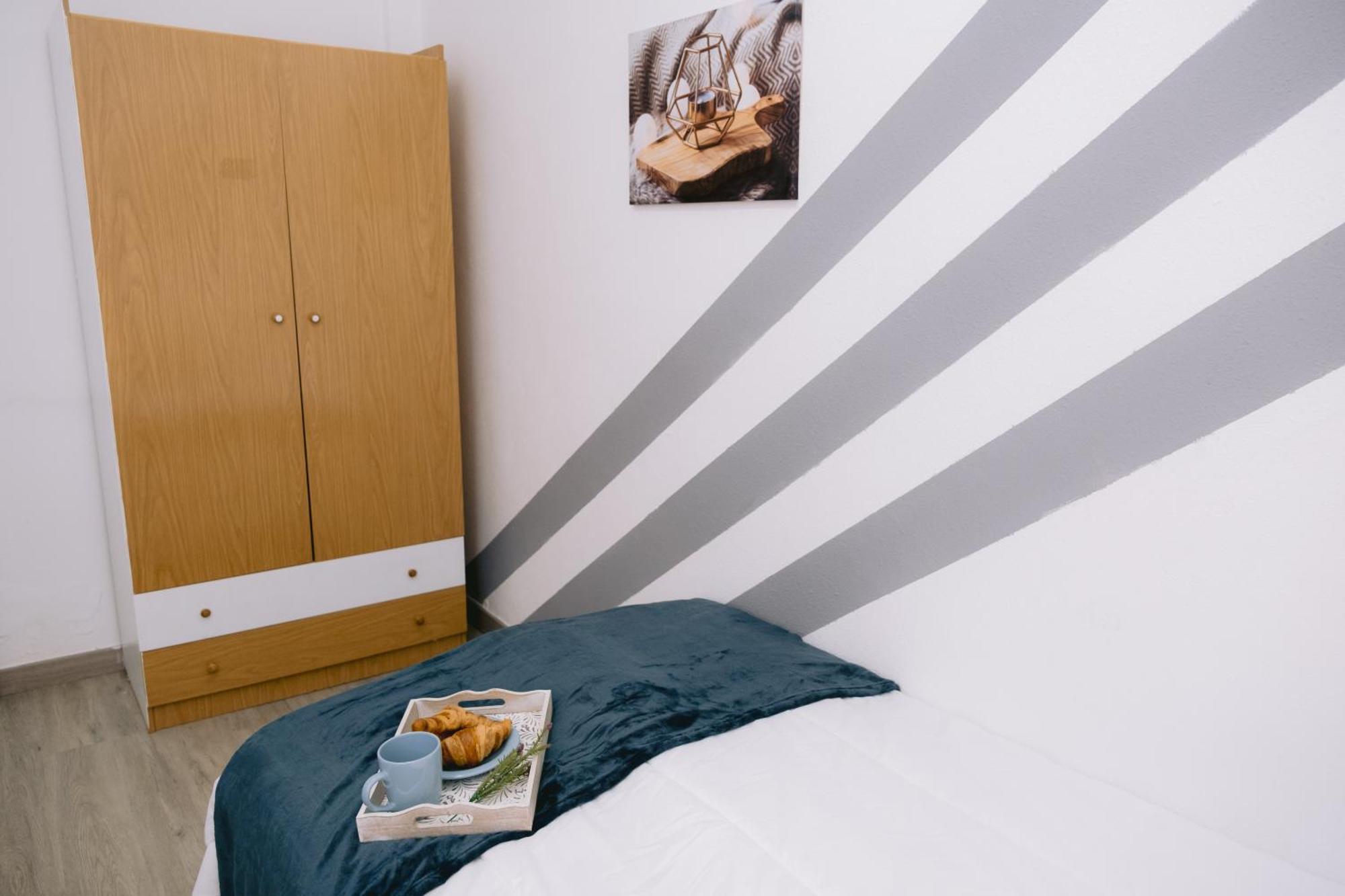 Piso Compartido Delyrent, Renfe Hotel Jaen Ngoại thất bức ảnh