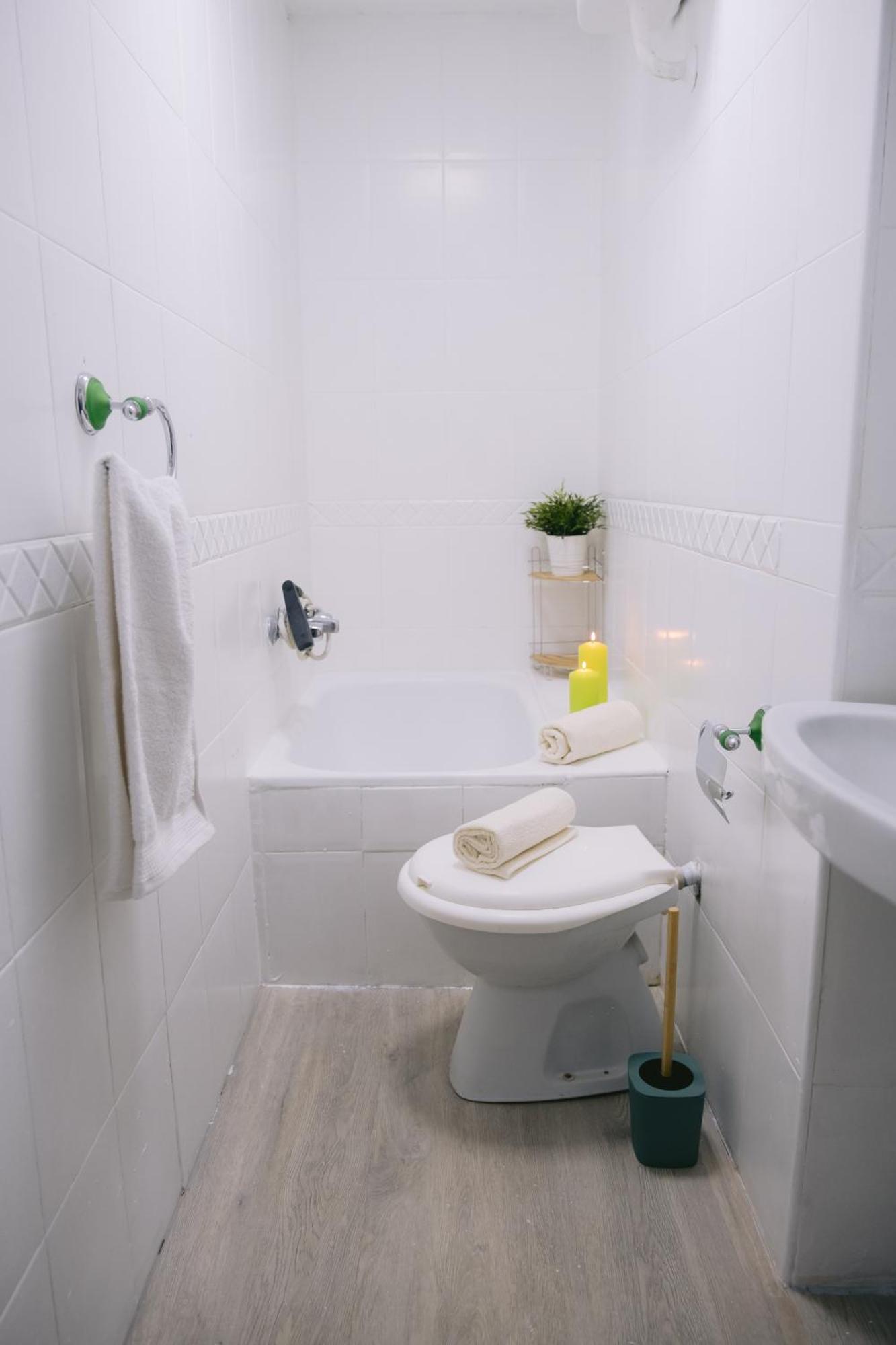 Piso Compartido Delyrent, Renfe Hotel Jaen Ngoại thất bức ảnh