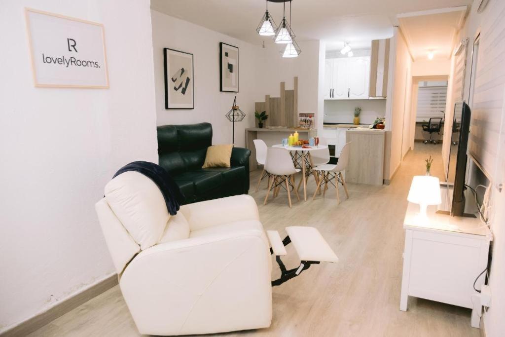 Piso Compartido Delyrent, Renfe Hotel Jaen Ngoại thất bức ảnh